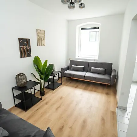 Living Apartment *